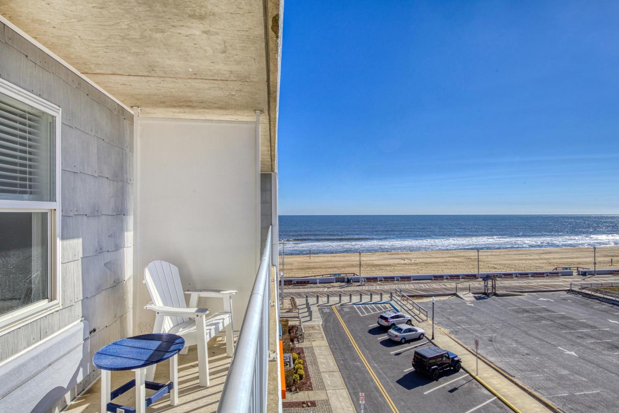 Commander Hotel & Suites Ocean City Exterior photo